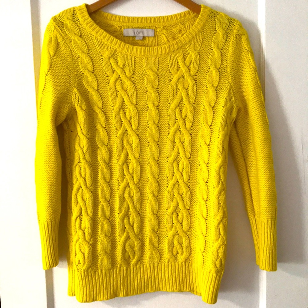 Sweater - Picture 1 of 4